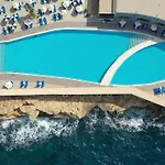 Paradise Bay 4*
