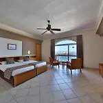 Paradise Bay Hotel 4*