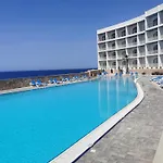 Paradise Bay 4*