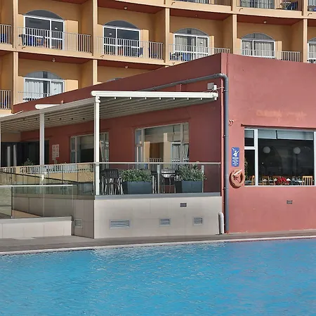 Paradise Bay 4*