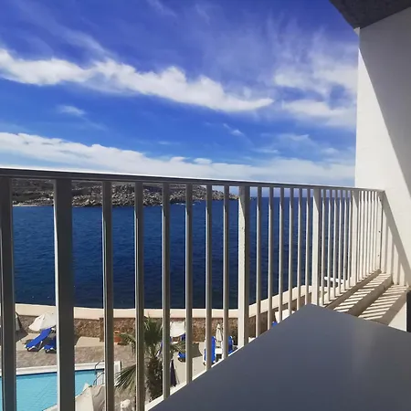 Paradise Bay Hotel Mellieħa