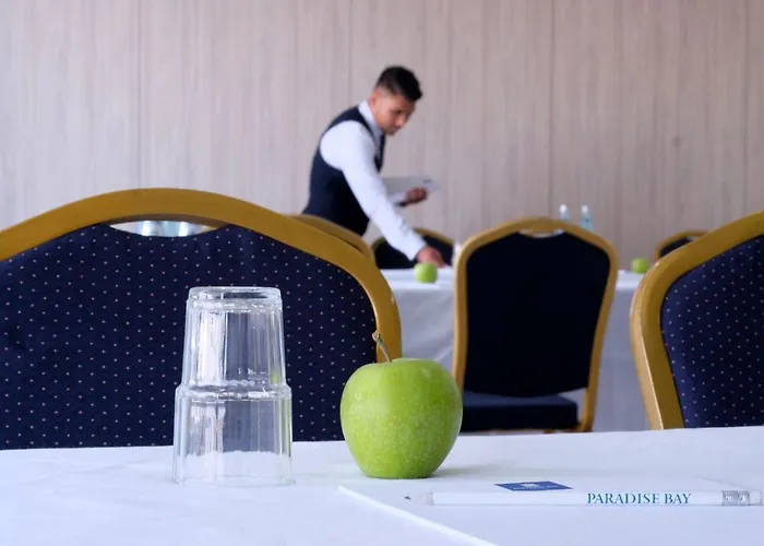 Hotel Paradise Bay 4*