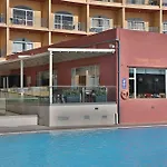 Paradise Bay 4*