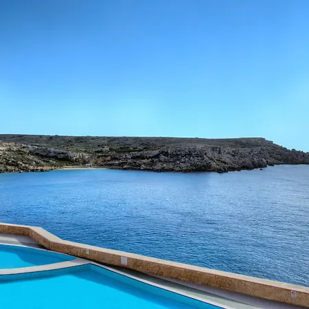 Paradise Bay Hotel 4*
