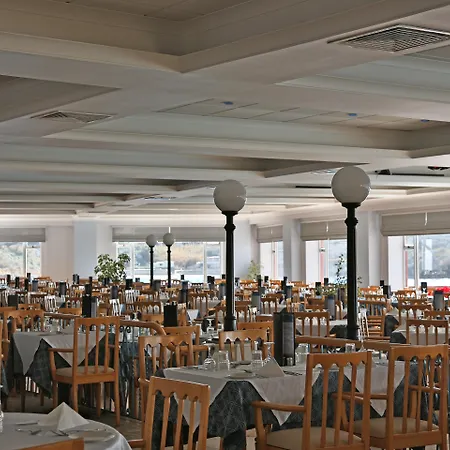 Paradise Bay Hotel 4*