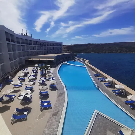 Hotel Paradise Bay 4*