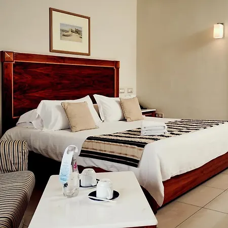 Hotel Paradise Bay 4*