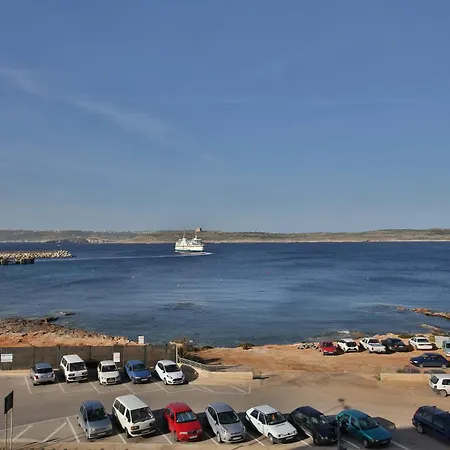 Paradise Bay Hotel 4*