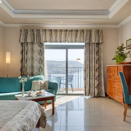 Paradise Bay Hotel Mellieha