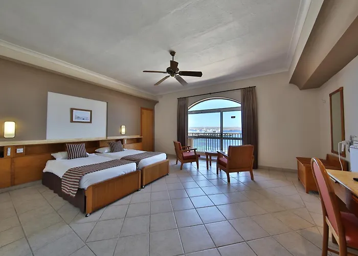 Paradise Bay Ξενοδοχείο 4*